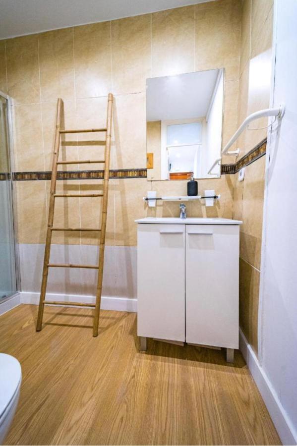 Exyca Cuatro Caminos Apartman Madrid Kültér fotó